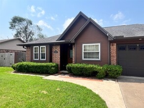 Building Photo - 11730 Alamo Dr