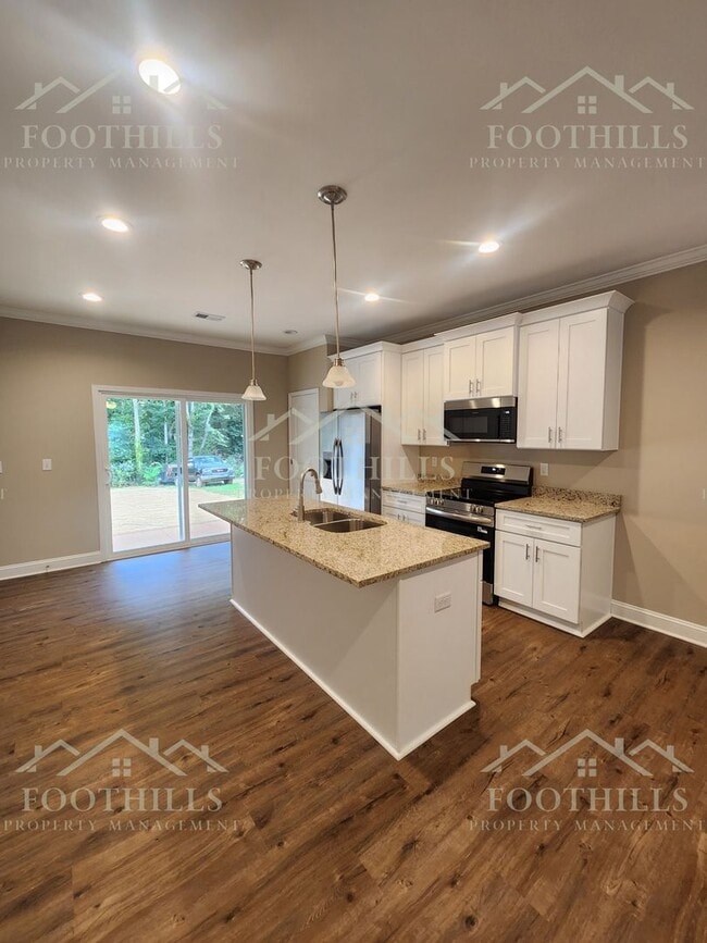 Building Photo - 113 Cypress Run