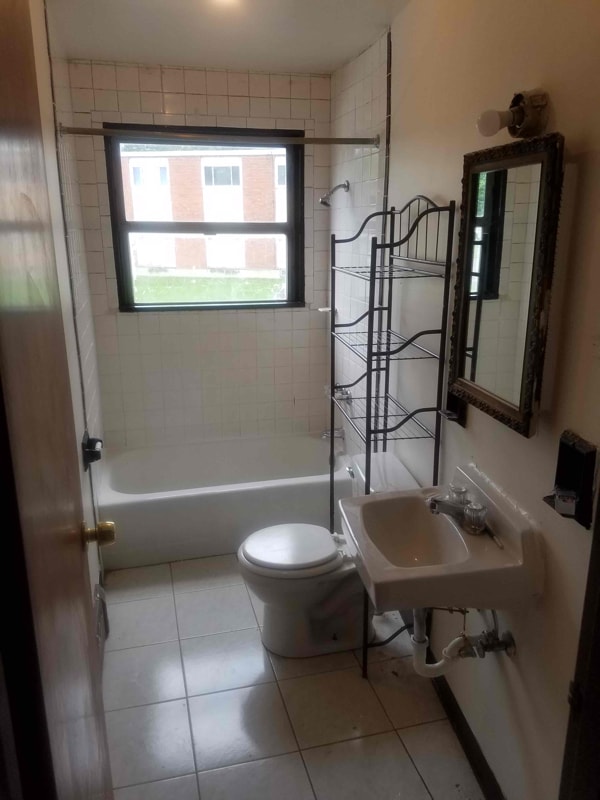 Building Photo - 8403 Buffalo Ave