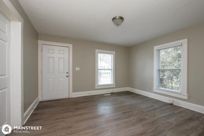 Building Photo - 3415 Mathis Dr, Charlotte, NC 28208