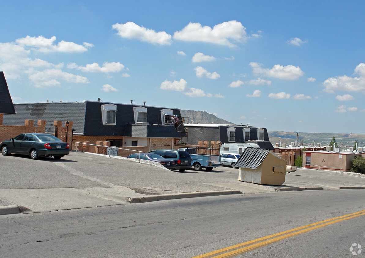 52415253 Carousel Dr, El Paso, TX 79912 Apartments in El Paso, TX