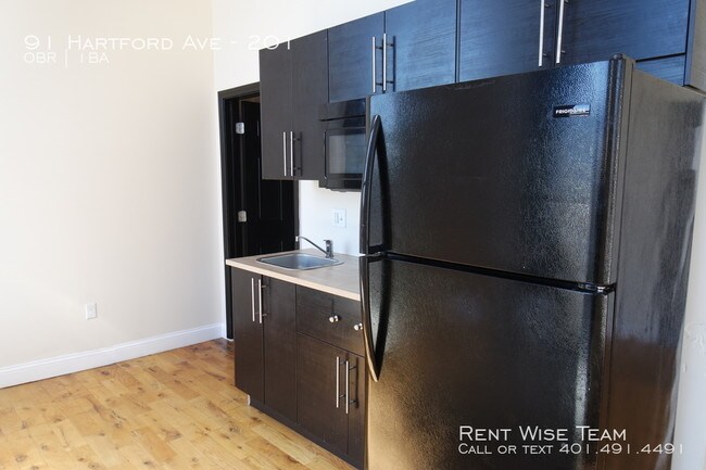 Foto del edificio - 91 Hartford Ave