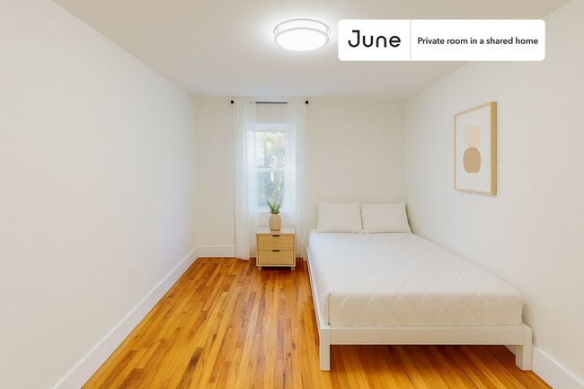 Building Photo - Room in Shared 3 bed/1 bath home in Bedford-Stuyvesant