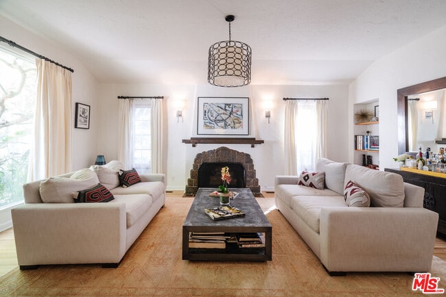 Foto del edificio - 1311 Maple St