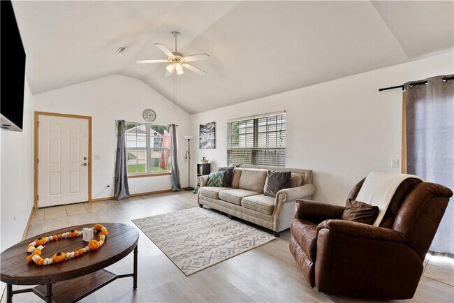 Foto del edificio - 612 Meadowbrook Ct