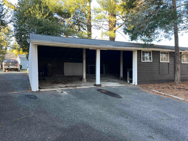 Building Photo - 1212 Sycamore Mills Rd
