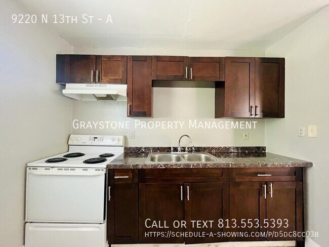 Foto del edificio - 9220 N 13th St