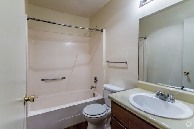 Baño - Hickory Pointe