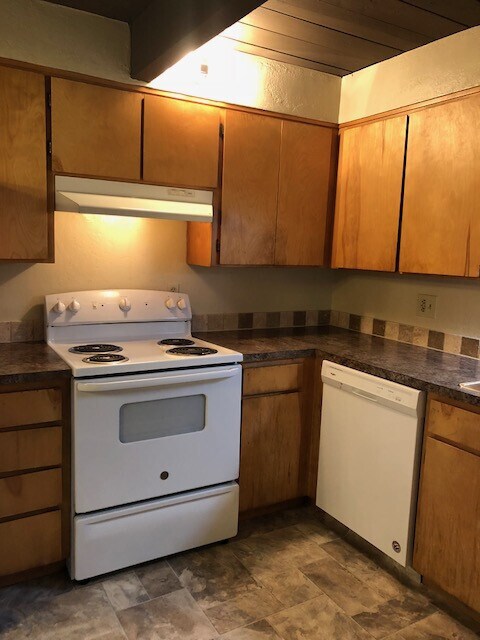 Foto del edificio - 3494-3498 Onyx Pl