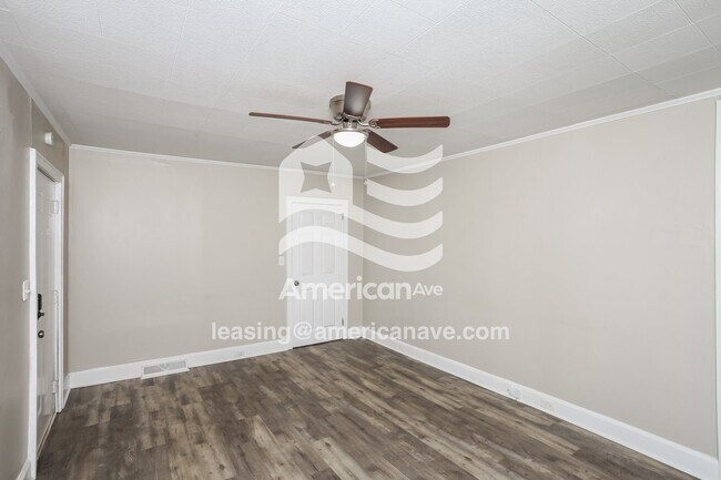 Foto del edificio - 608 S Bonham Rd