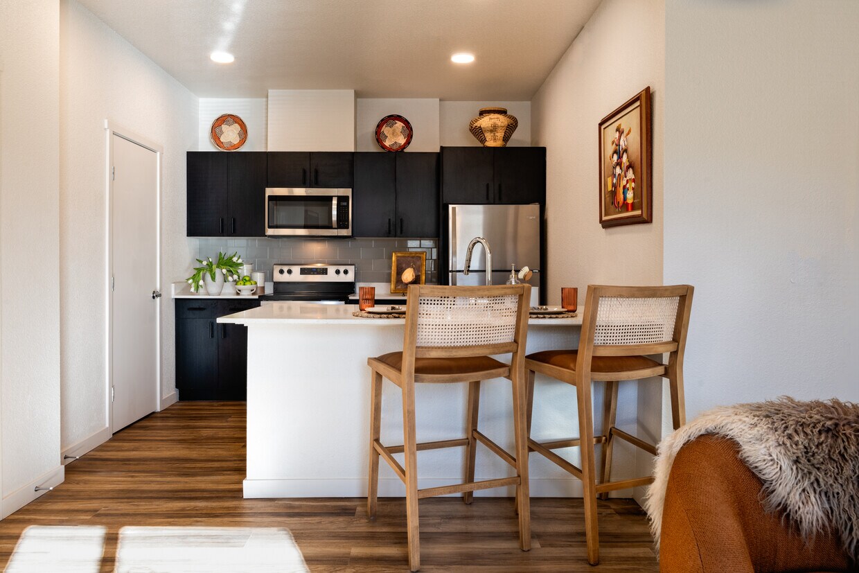 Cocina regular de 1b/1b en Madera - Madera Apartments
