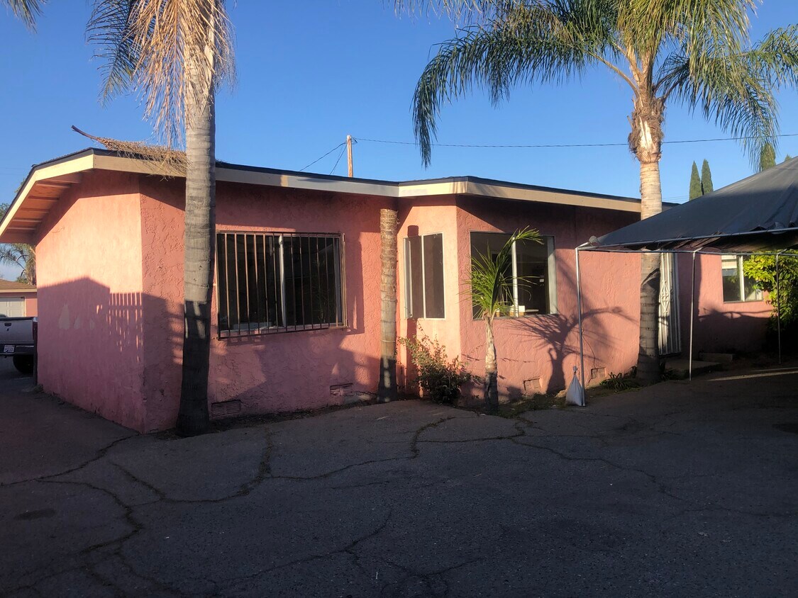 Primary Photo - 3635 W Camile St