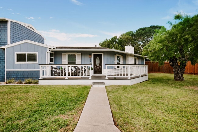 Building Photo - 134 Sinclair St