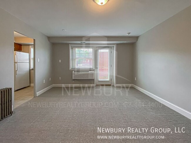 Photo - 104 W Steuben St Apartment