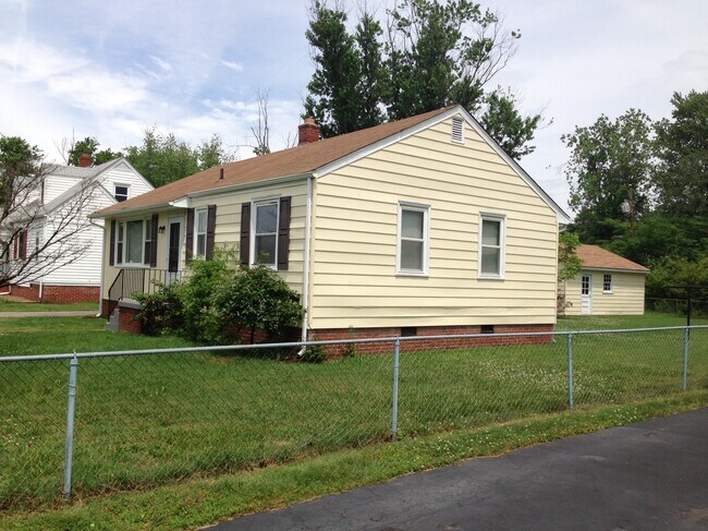 Foto del edificio - 3607 Harris Ave