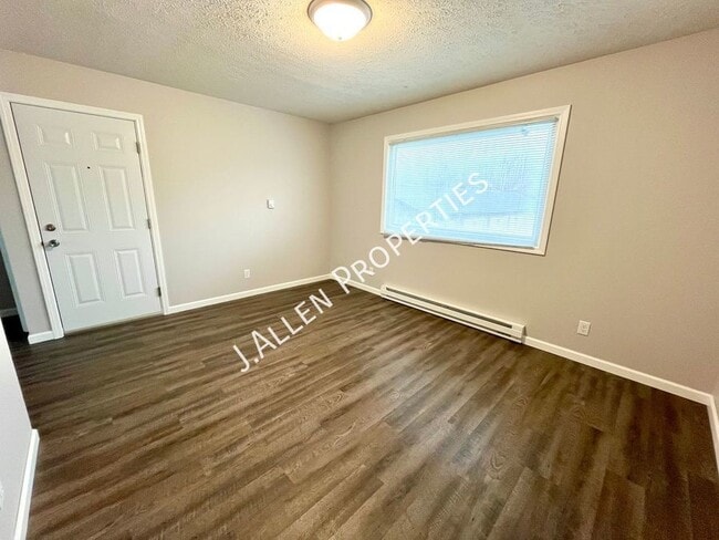 Building Photo - 111 Gold Strike Dr