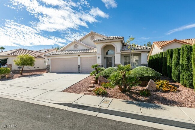 Foto del edificio - 2744 Summerchase Ln