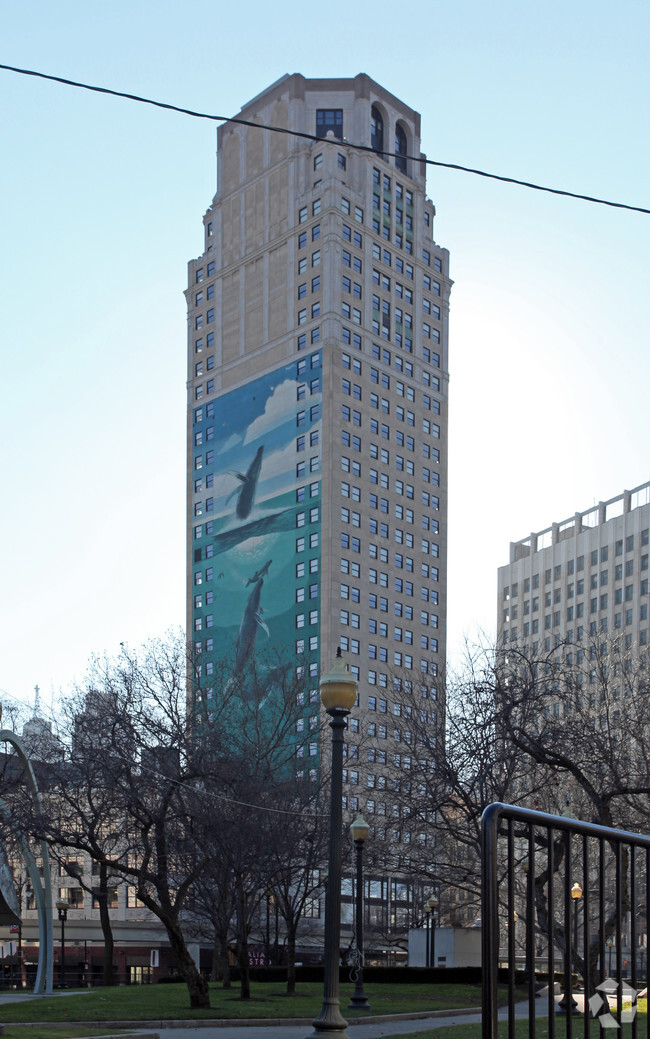 Building Photo - Broderick Tower