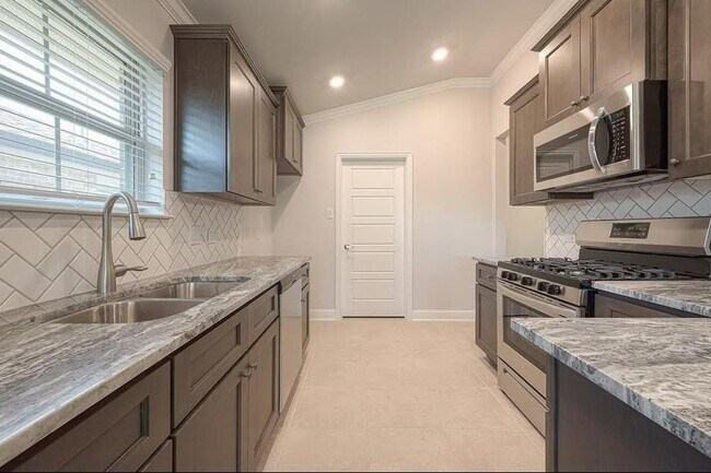 Foto del edificio - 13308 Diamond Reef Ln