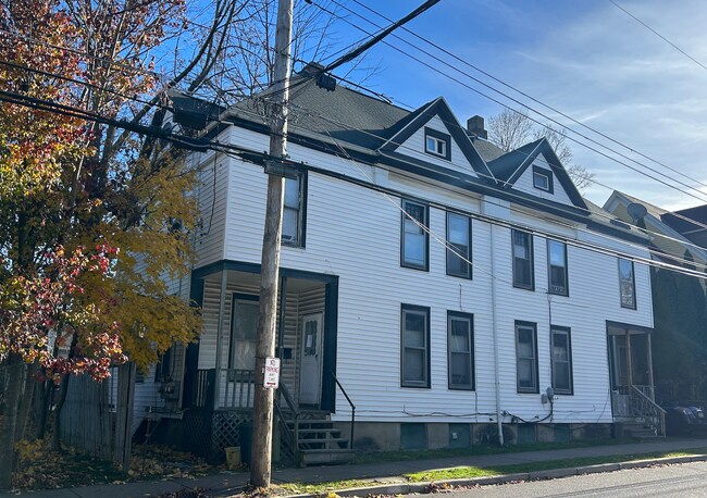 Building Photo - 96 Murray St