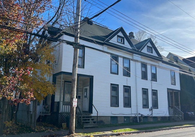Building Photo - 96 Murray St