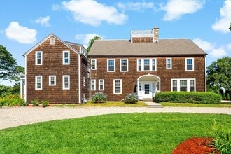 Building Photo - 122 Gansett Rd