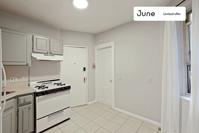 Foto del edificio - 306 E 83rd St