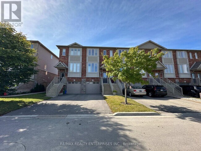 Building Photo - 69 Edenrock Dr