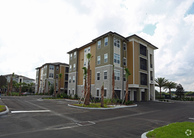 Building Photo - Lantower Brandon Crossroads