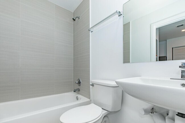 Foto del edificio - 39 NW 7th Ave