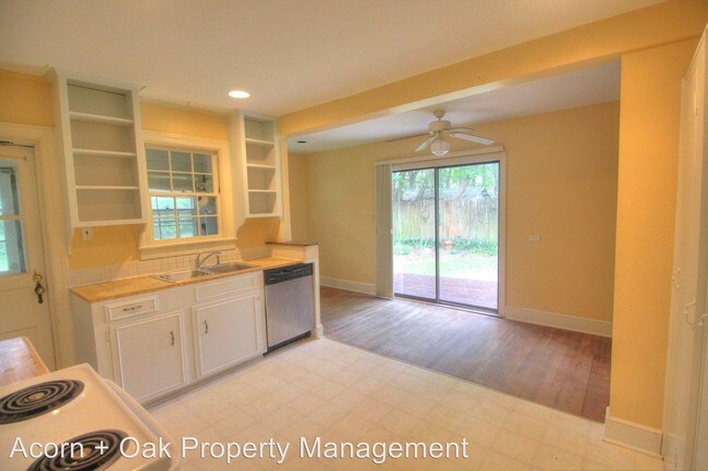 Building Photo - 2 br, 1 bath House - 2649 Lawndale Avenue