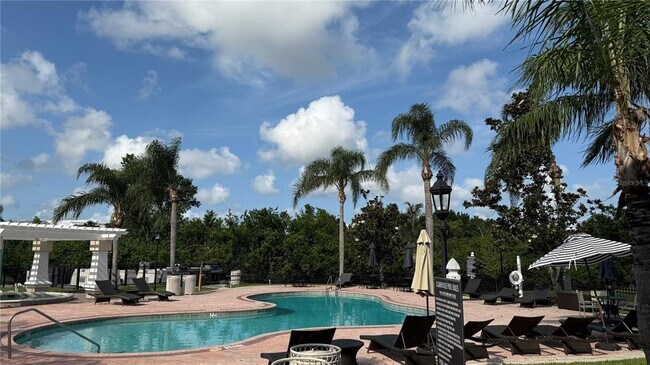 Foto del edificio - 5180 Northridge Rd