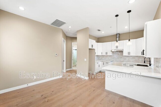 Foto del edificio - 547 Carty Dr
