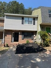 Building Photo - 6992 Flagstone Dr
