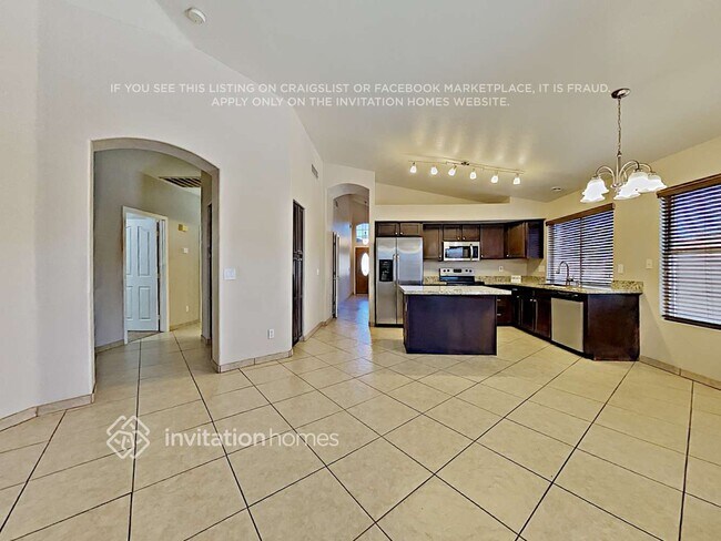 Building Photo - 2404 N 125th Dr