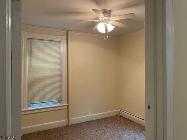 Foto del edificio - 59 Ashwood Ave