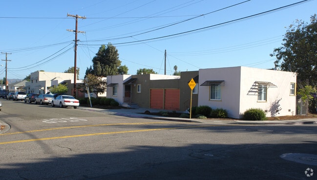 Building Photo - 15150 Golden Gate Dr