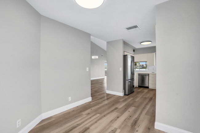 Building Photo - 2702 Sailors Way