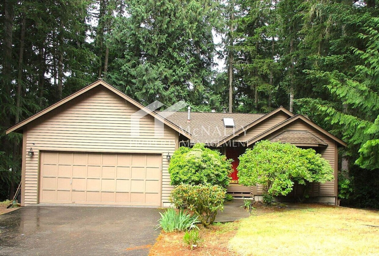 Primary Photo - Beautiful 4 Bedroom 2.75 Bathroom Home in ...