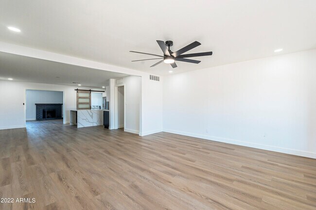 Foto del edificio - 3908 N 83rd St