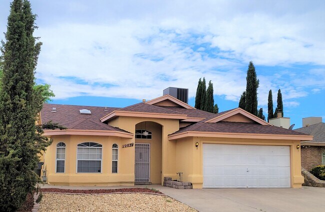 Building Photo - 12034 Village Gate Dr