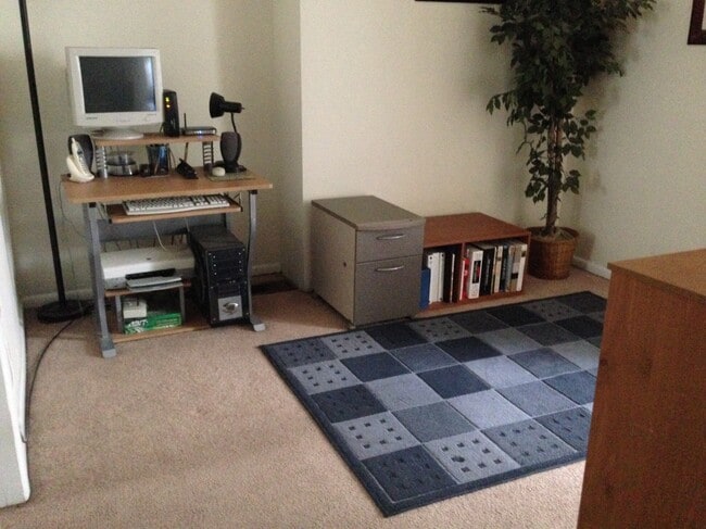 Building Photo - 1924 Harcum Way