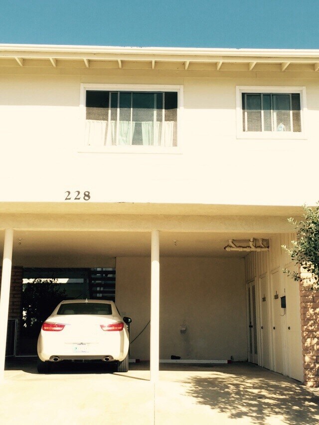 Building Photo - 228 Avenida Aragon