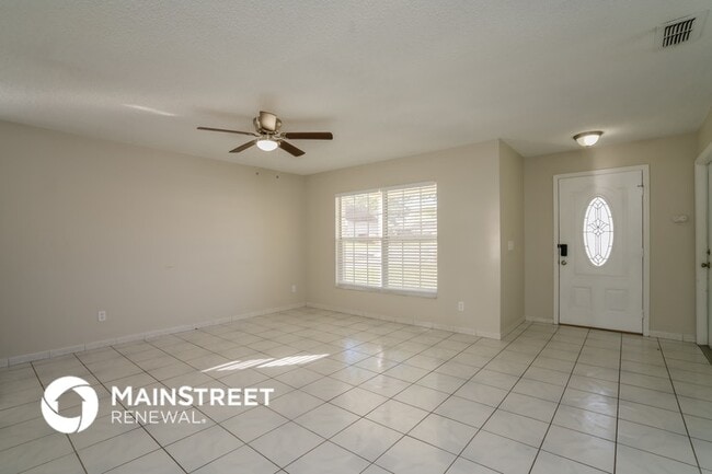 Building Photo - 3740 Dartford Dr