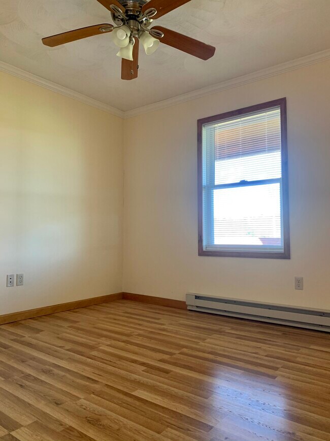 Front Bedroom - 393 Peruville Rd