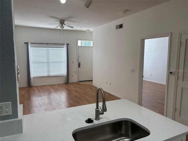 Building Photo - 4001 Santa Maria Dr