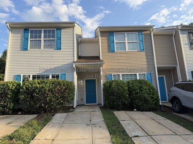Foto del edificio - 1724 Carrington Dr