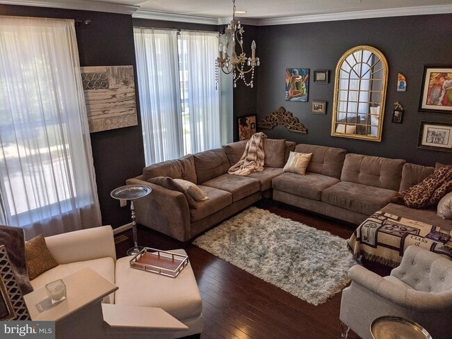 Foto del edificio - 121 Nandina Ln