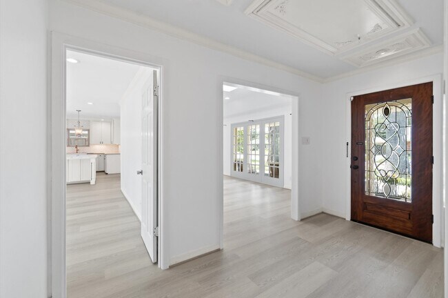 Foto del edificio - 6249 Overbrook Ln