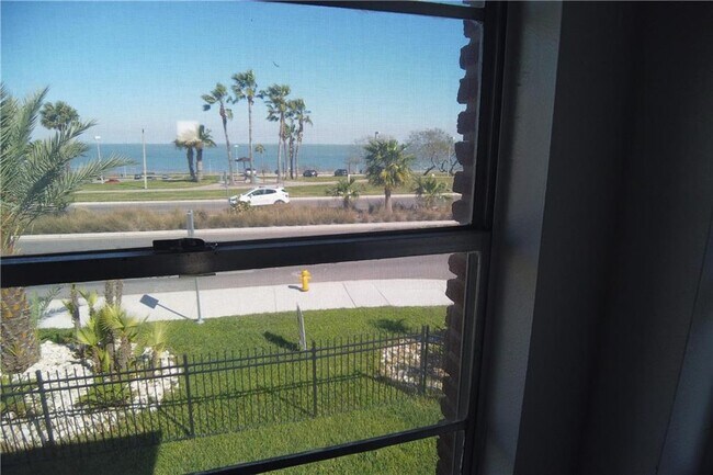 Foto del edificio - 1525 Ocean Dr